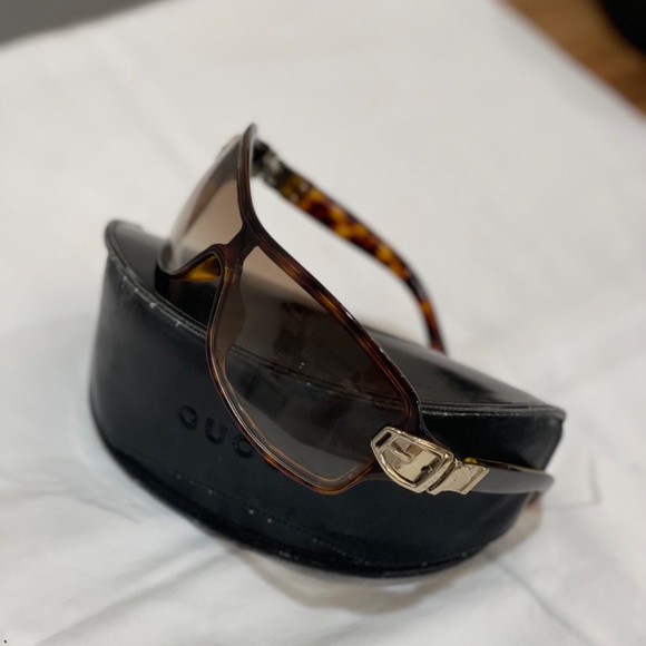 GUCCI Brown Shield, Gold Buckle, GG 2590 BMDDR 20897 - Picture 2 of 4